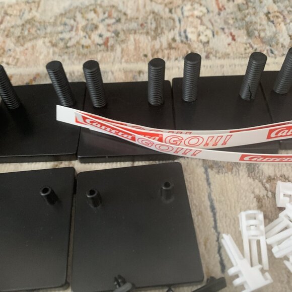 LOT CARRERA GO 1/43 SLOT CAR TRACK BRIDGE RISER POLE SUPPORTS BASES ACCESSORIES - Picture 3 of 10